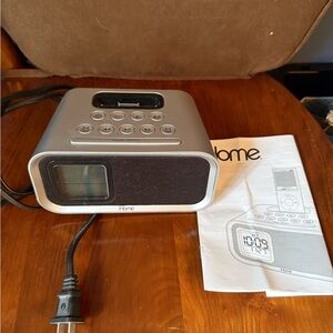 iHome Silver and Black Radio Speaker Dock